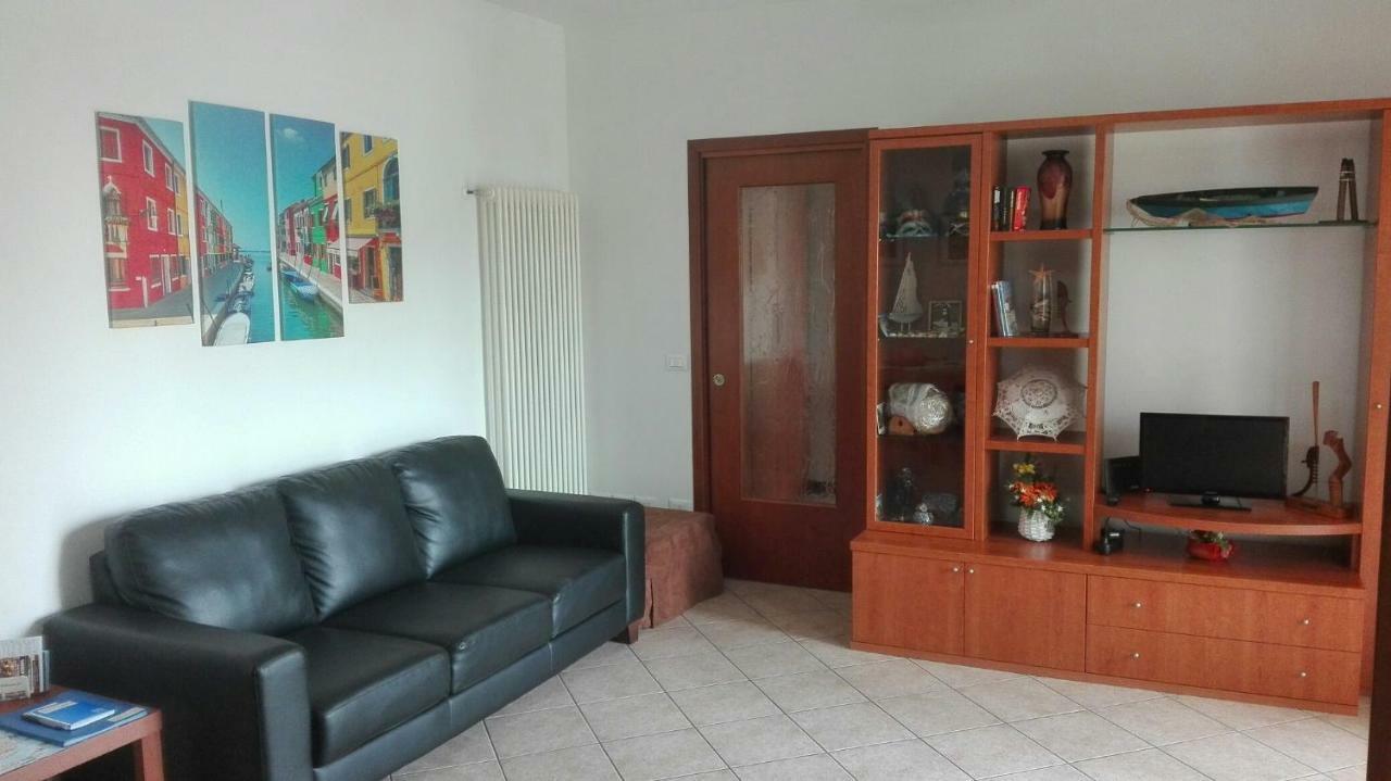 Roberta Apartment *